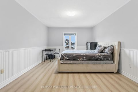 Photo 30 at 7031 Graydon Court, Lisgar, Mississauga