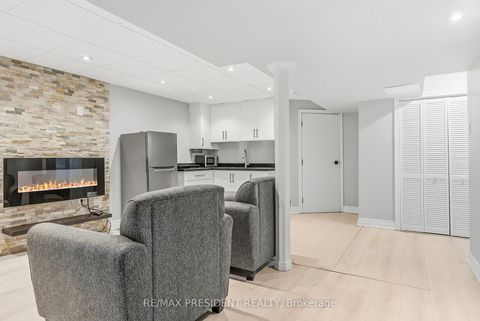 Photo 39 at 7031 Graydon Court, Lisgar, Mississauga