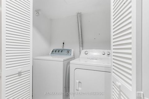 Photo 46 at 7031 Graydon Court, Lisgar, Mississauga