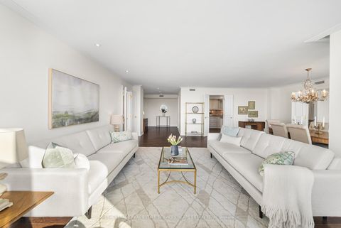 Photo 5 at 807 - 500 Avenue Road, Casa Loma, Toronto