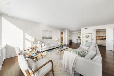 Photo 6 at 807 - 500 Avenue Road, Casa Loma, Toronto