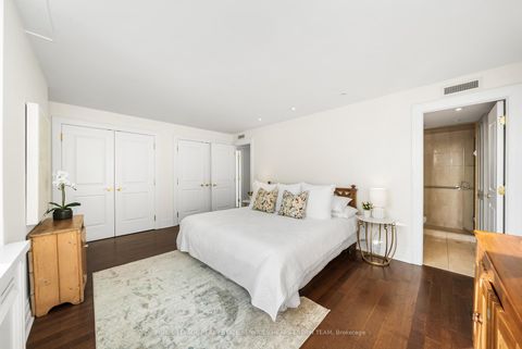 Photo 13 at 807 - 500 Avenue Road, Casa Loma, Toronto