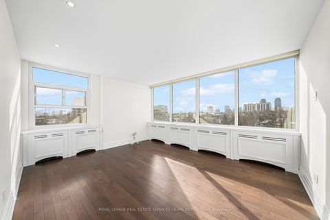 Photo 17 at 807 - 500 Avenue Road, Casa Loma, Toronto