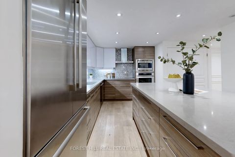 Photo 11 at 710 - 110 Bloor Street W, Annex, Toronto