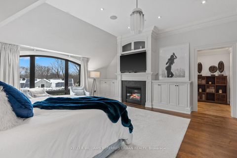 Photo 16 at 6 Bayview Wood, York Mills, Toronto