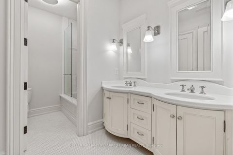 Photo 27 at 6 Bayview Wood, York Mills, Toronto