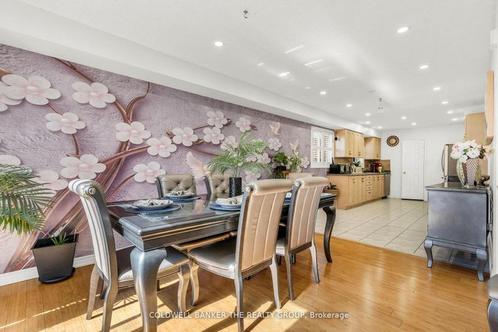 Photo 14 at 10 Colleyville Street, Snelgrove, Brampton