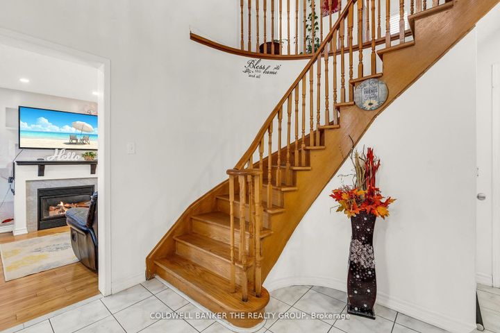 Photo 22 at 10 Colleyville Street, Snelgrove, Brampton