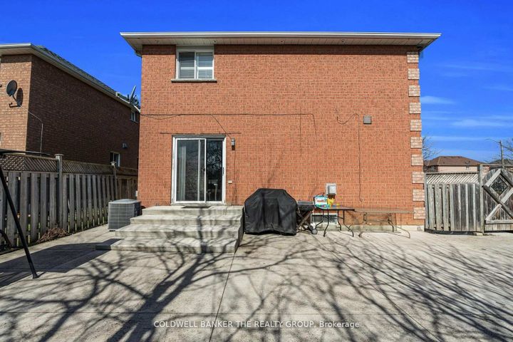 Photo 34 at 10 Colleyville Street, Snelgrove, Brampton