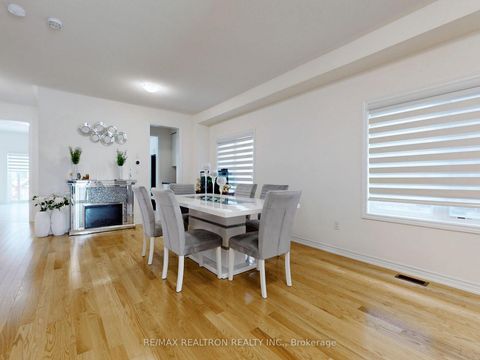 Photo 4 at 362 Danny Wheeler Boulevard, Keswick North, Georgina