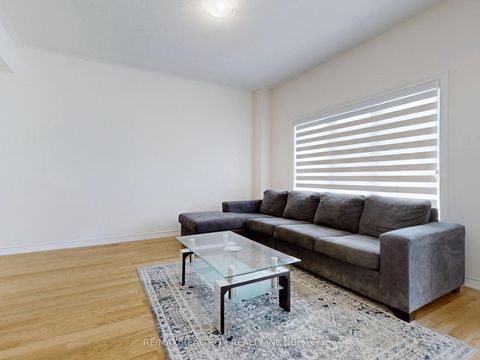 Photo 7 at 362 Danny Wheeler Boulevard, Keswick North, Georgina