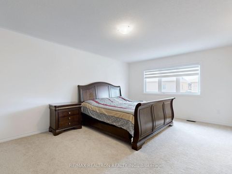 Photo 24 at 362 Danny Wheeler Boulevard, Keswick North, Georgina