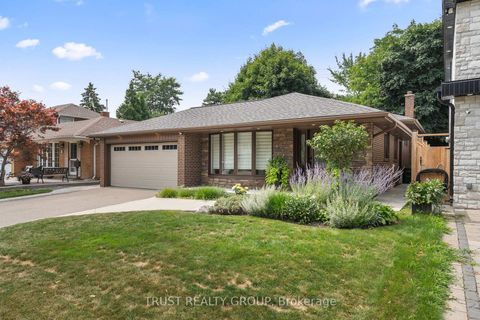 Photo 1 at 18 Deanecrest Road, West Deane, Toronto