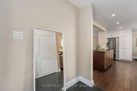 Photo 4 at 18 Deanecrest Road, West Deane, Toronto