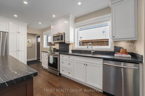 Photo 6 at 18 Deanecrest Road, West Deane, Toronto