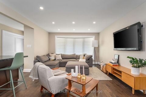 Photo 16 at 18 Deanecrest Road, West Deane, Toronto