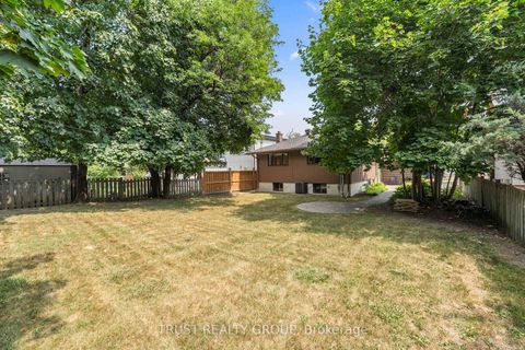 Photo 33 at 18 Deanecrest Road, West Deane, Toronto