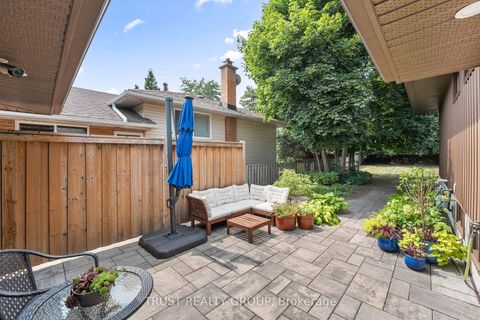 Photo 35 at 18 Deanecrest Road, West Deane, Toronto