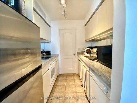 Photo 3 at 2005 - 50 Lombard Street, Yonge Corridor, Toronto