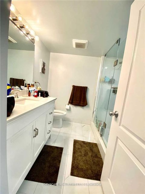 Photo 8 at 2005 - 50 Lombard Street, Yonge Corridor, Toronto