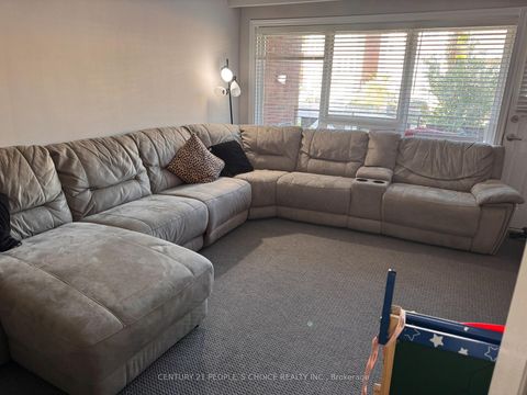 Photo 2 at 538 Caledonia Road, Fairbank, Toronto