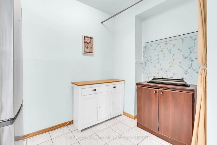 Photo 20 at 56 - 56 Eden Park Drive, Southgate, Brampton