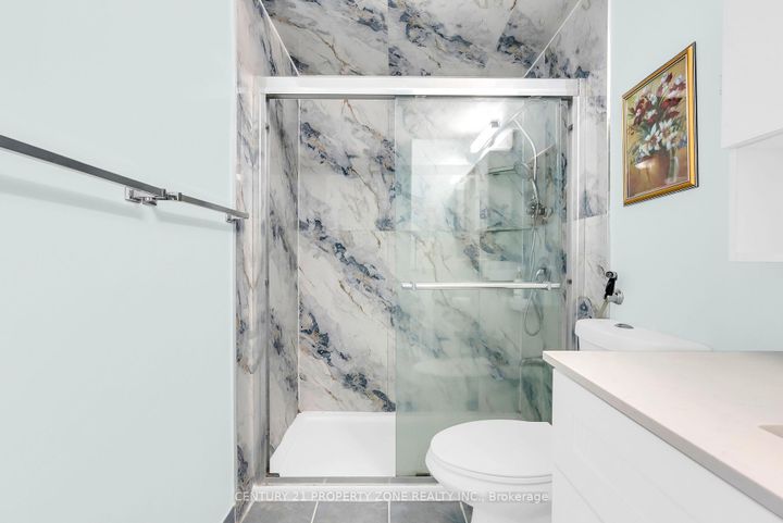 Photo 31 at 56 - 56 Eden Park Drive, Southgate, Brampton