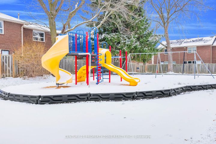 Photo 42 at 56 - 56 Eden Park Drive, Southgate, Brampton