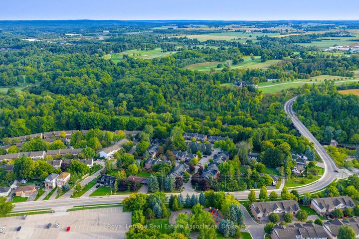 Photo 25 at 10 - 76 River Drive, Georgetown, Halton Hills