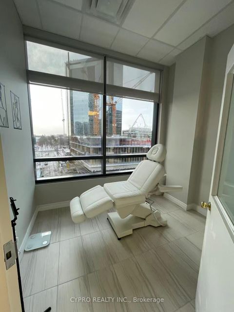 Photo 2 at 5M - 4773 Yonge Street, Willowdale East, Toronto
