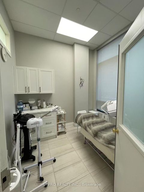 Photo 7 at 5M - 4773 Yonge Street, Willowdale East, Toronto