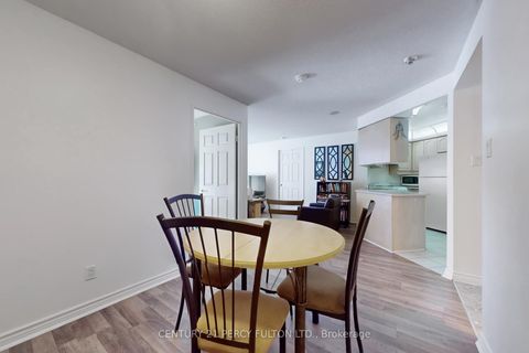 Photo 20 at 703 - 736 Bay Street, Bay Street Corridor, Toronto