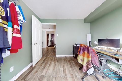 Photo 30 at 703 - 736 Bay Street, Bay Street Corridor, Toronto