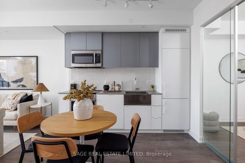 Photo 4 at 327 - 270 Dufferin Street, South Parkdale, Toronto