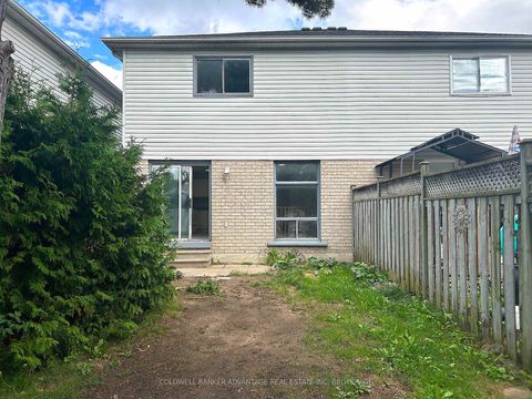 Photo 12 at 16 Cunningham Drive, Ardagh, Barrie
