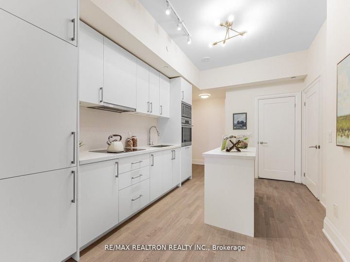 Photo 4 at 1801 - 88 Cumberland Street, Annex, Toronto