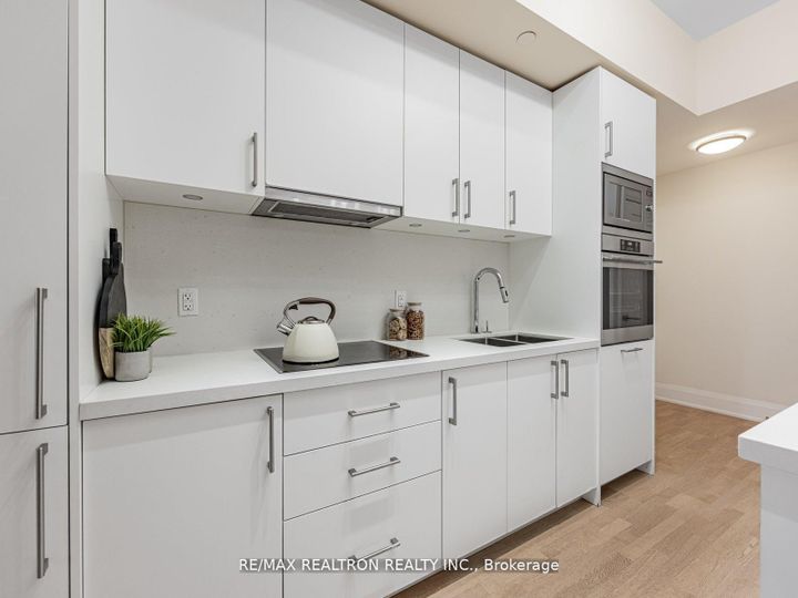 Photo 7 at 1801 - 88 Cumberland Street, Annex, Toronto