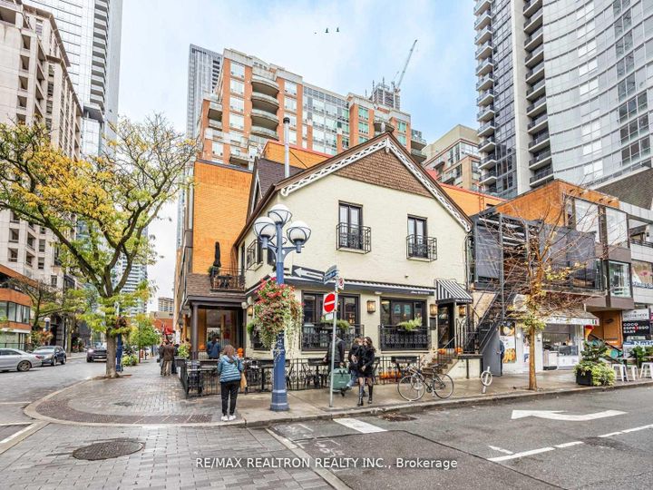 Photo 33 at 1801 - 88 Cumberland Street, Annex, Toronto