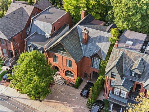 Photo 35 at 46 Bernard Avenue, Annex, Toronto