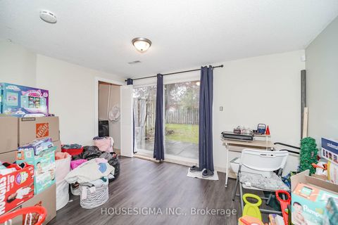 Photo 32 at 31 - 321 Blackthorn Street, Eastdale, Oshawa