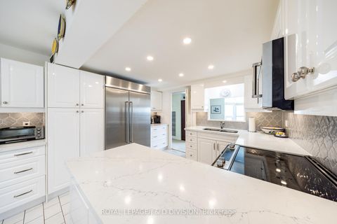 Photo 13 at 1710 - 65 Spring Garden Avenue, Willowdale East, Toronto