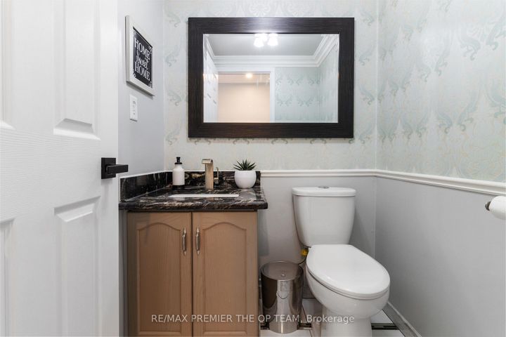 Photo 16 at 28 Kelso Crescent, Maple, Vaughan