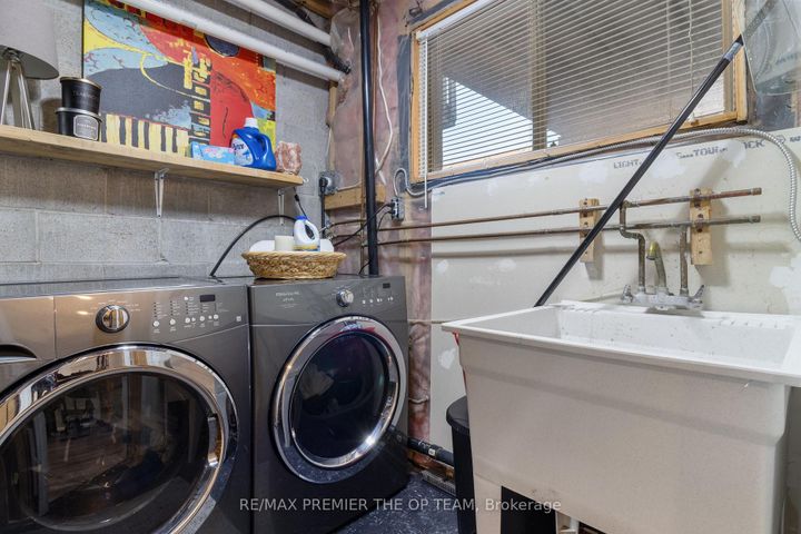 Photo 36 at 28 Kelso Crescent, Maple, Vaughan