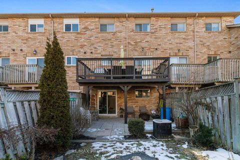 Photo 39 at 28 Kelso Crescent, Maple, Vaughan