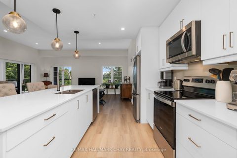 Photo 9 at 224 - 121 Mary Street, Creemore, Clearview