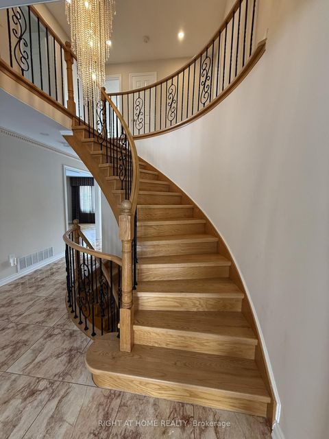 Photo 19 at 6 Carriage Lane, Branson, Toronto