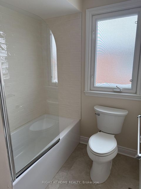 Photo 22 at 6 Carriage Lane, Branson, Toronto