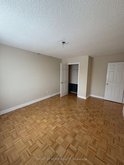 Photo 38 at 6 Carriage Lane, Branson, Toronto