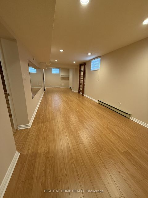 Photo 42 at 6 Carriage Lane, Branson, Toronto