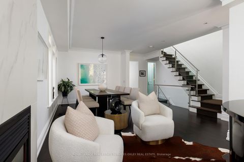 Photo 2 at 46 Mathersfield Drive, Moore Park, Toronto